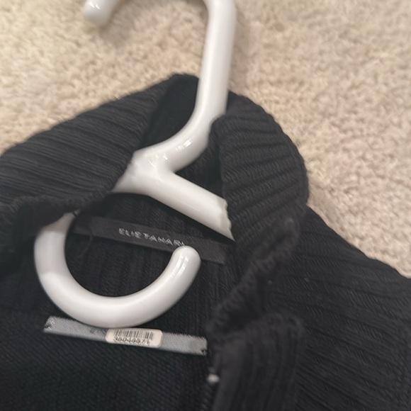 Elite Tahari two piece sweater - Picture 2 of 5